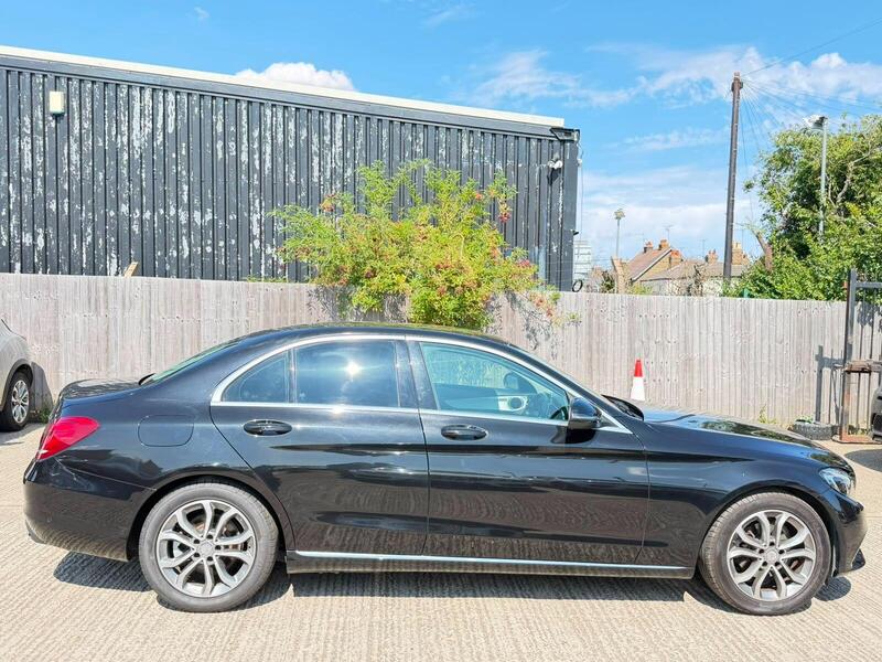 Mercedes-Benz C Class view 7