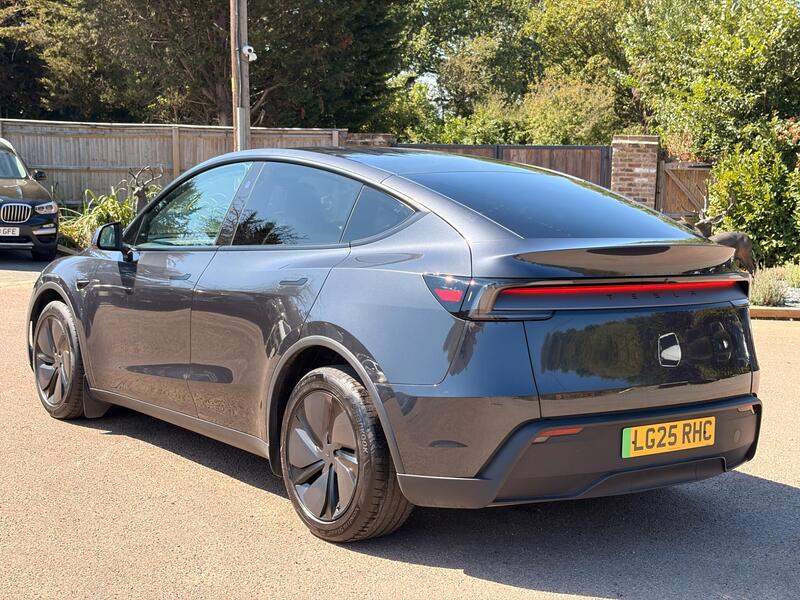 Tesla Model Y view 6