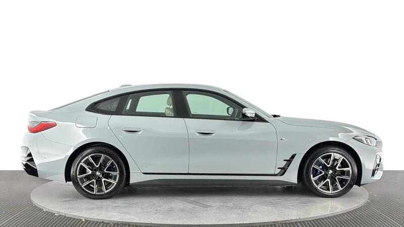 BMW I4 view 3