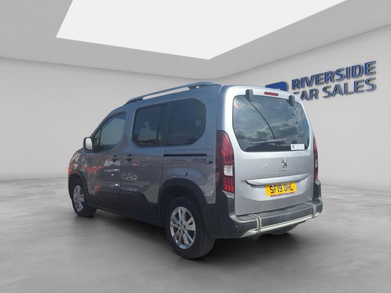 Peugeot Rifter view 6