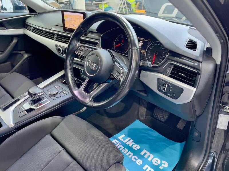 Audi A4 view 5