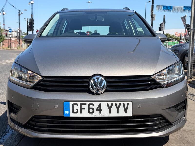 Volkswagen Golf SV view 7