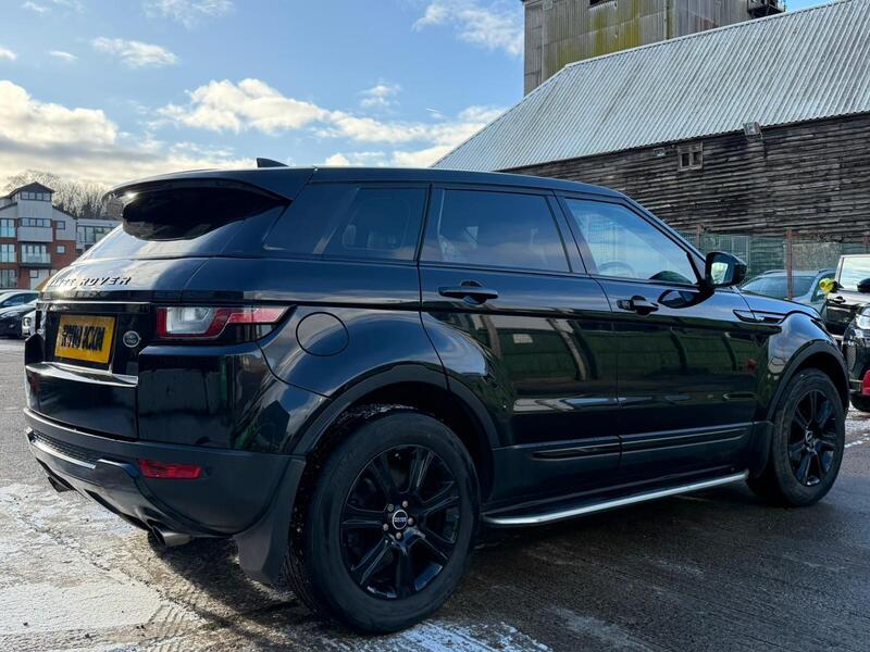 Land Rover Range Rover Evoque view 5