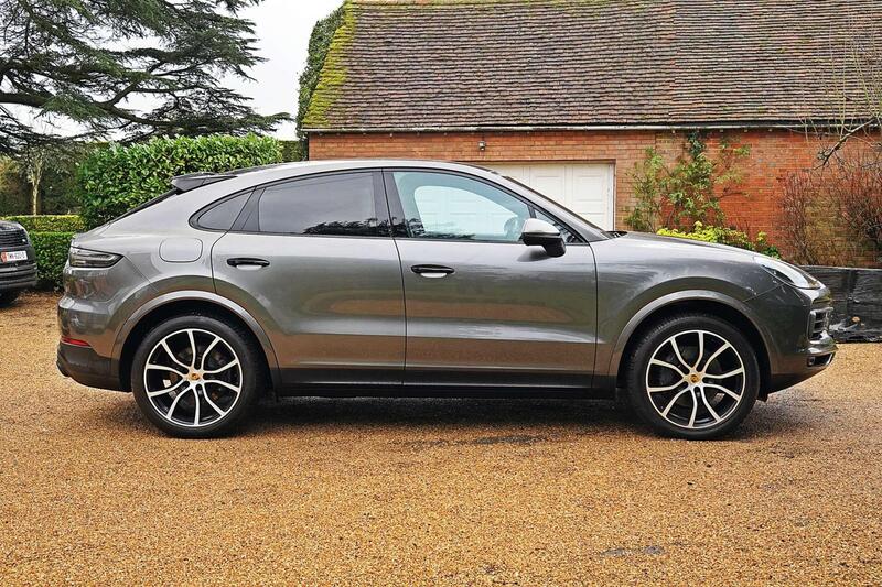 Porsche Cayenne view 7