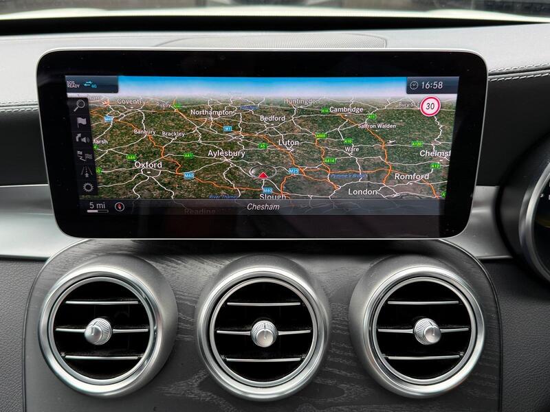 Mercedes-Benz C-Class view 5