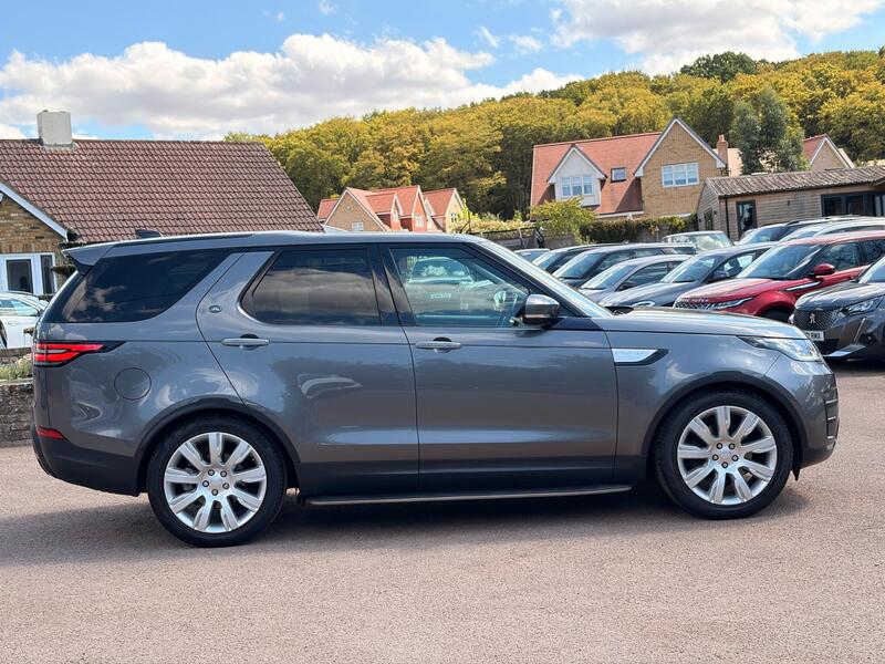 Land Rover Discovery view 5