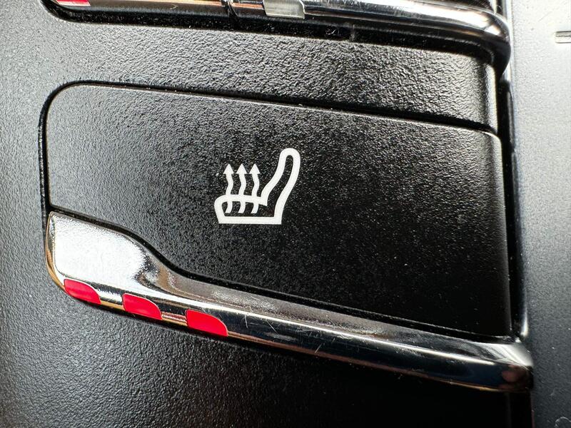 Porsche Macan view 6