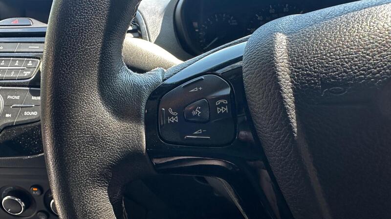 2017 Ford Ka+ — photo 19