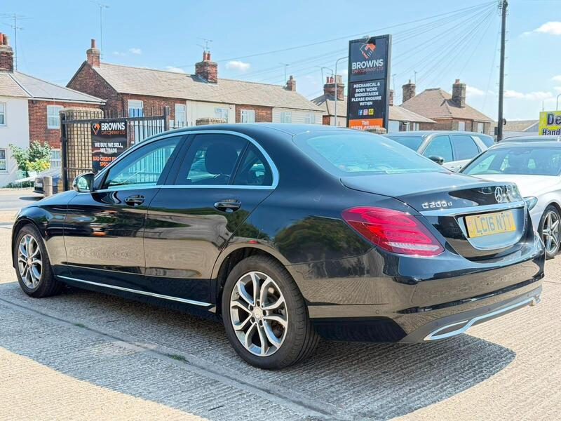 Mercedes-Benz C Class view 4