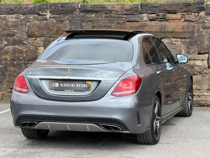 Mercedes-Benz C-Class view 7