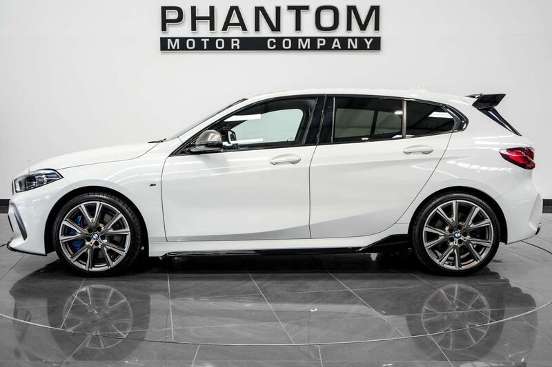 BMW 1 Series view 3