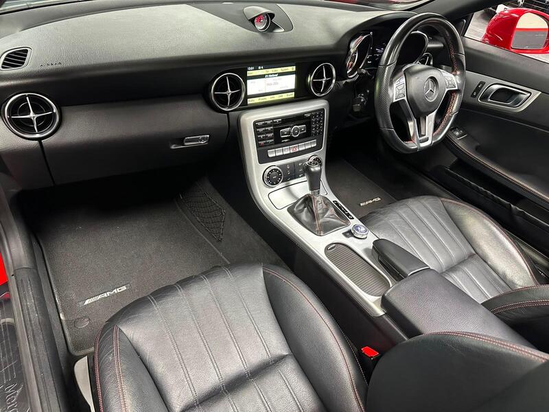 Mercedes-Benz SLK view 4