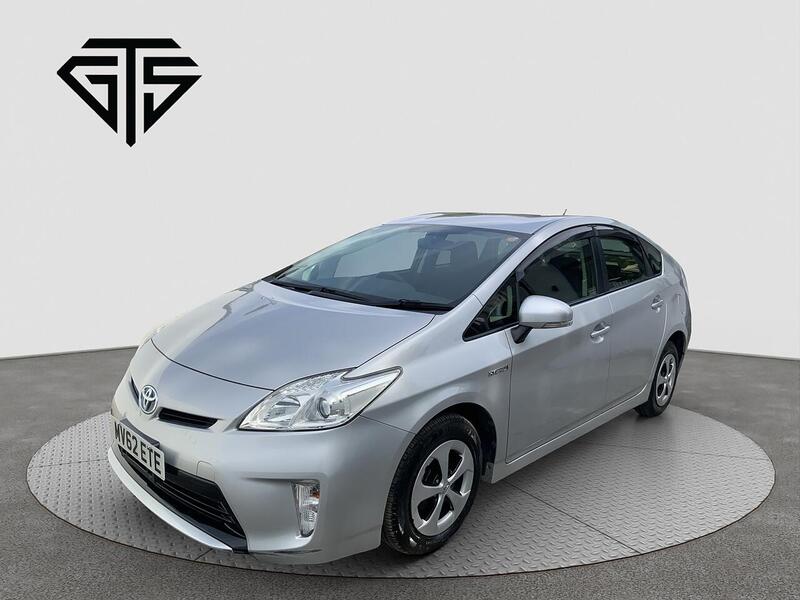 Toyota Prius view 7