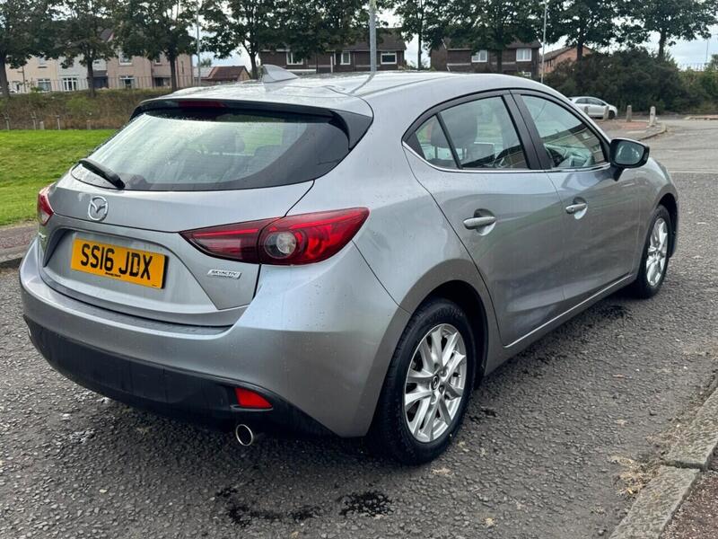 Mazda Mazda3 view 6