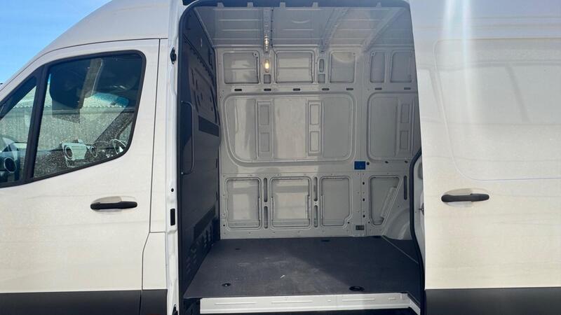 2026 Mercedes-Benz Sprinter — photo 14