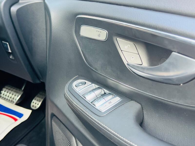 Mercedes-Benz V-Class view 10