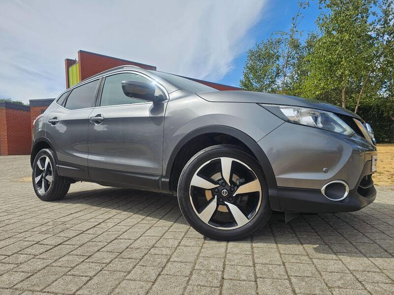 Nissan Qashqai view 2