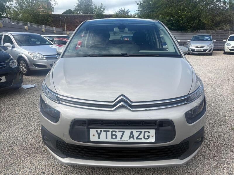 Citroen Grand C4 Picasso view 2
