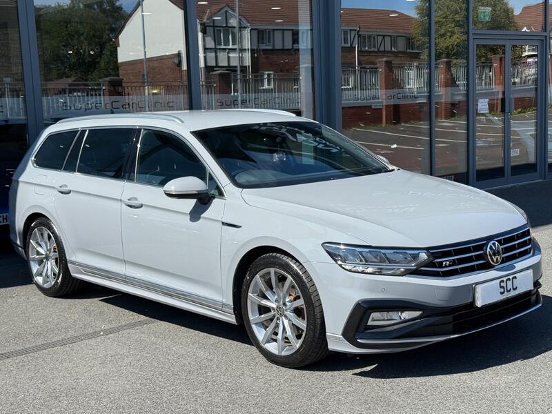 Volkswagen Passat view 3