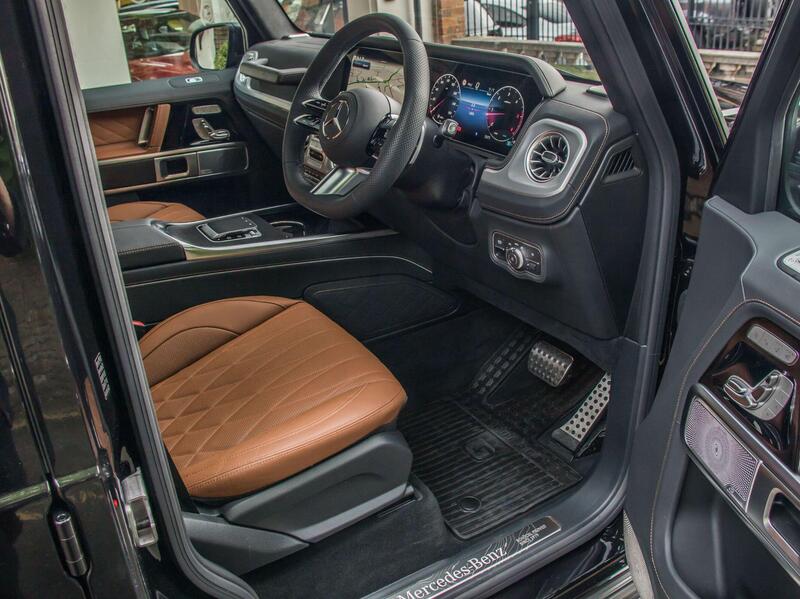 Mercedes-Benz G-Class view 3