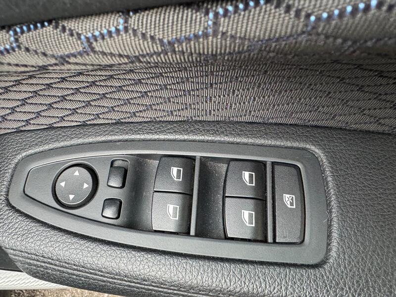 BMW 1 Series view 19
