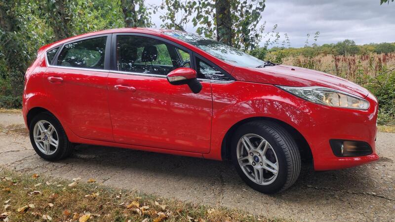 2012 Ford Fiesta — photo 5