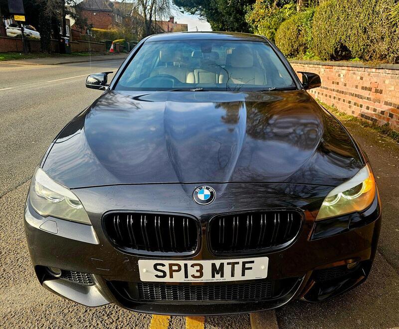 BMW 5 Series view 4