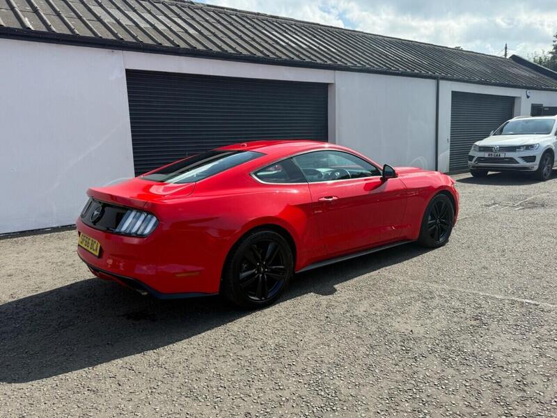 Ford Mustang view 3
