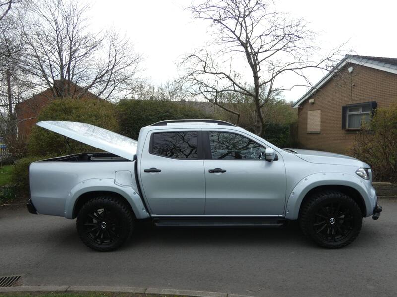 Mercedes-Benz X-Class view 3