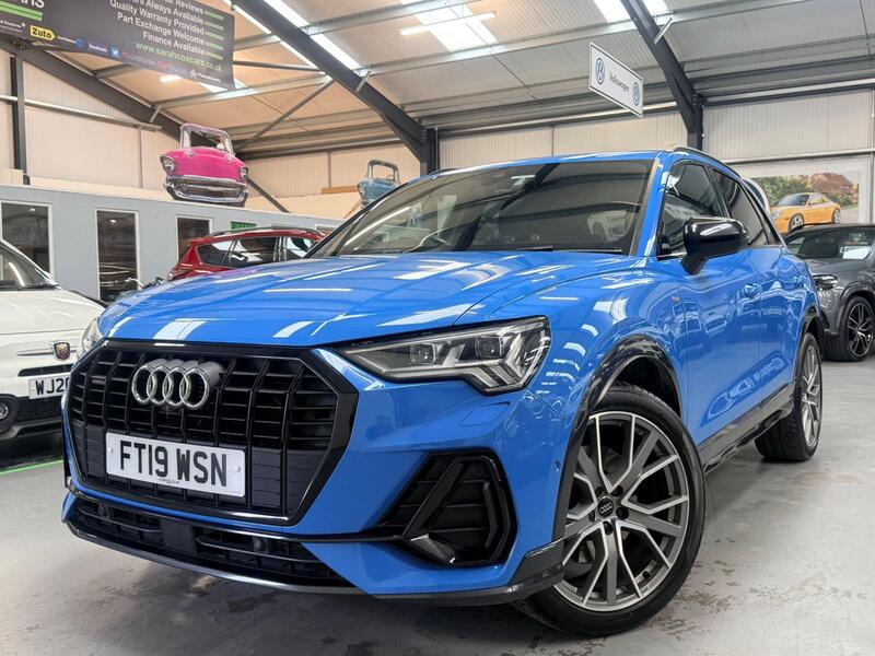Audi Audi Q3 view 6