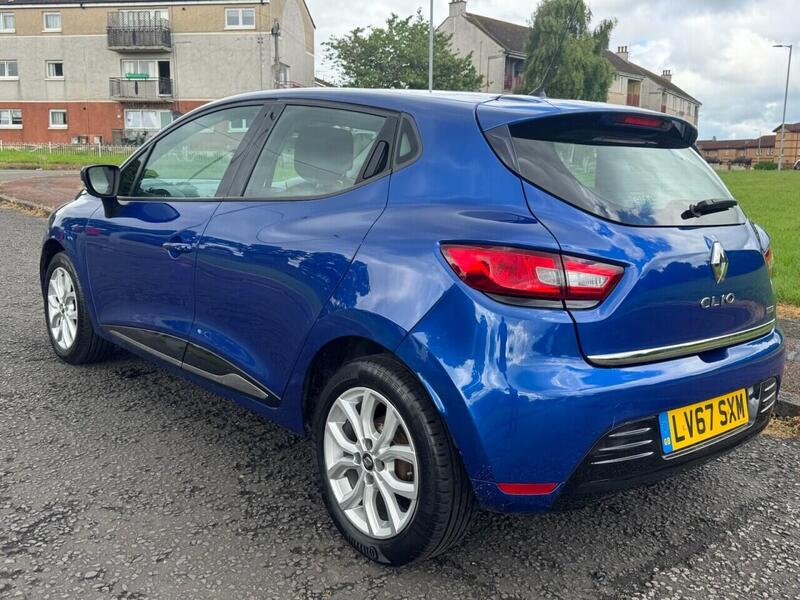 Renault Clio view 3
