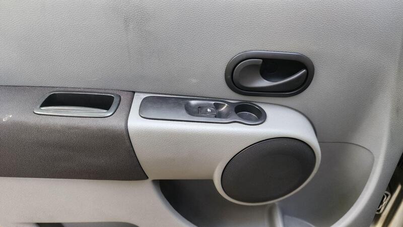 2009 Renault Modus — photo 36