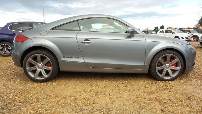 Audi TT view 4