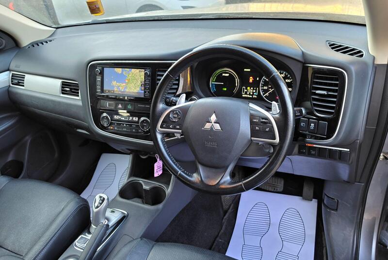Mitsubishi Outlander 2.0h 12kWh GX4h CVT 4WD Euro 5 (s/s) 5dr thumbnail 28