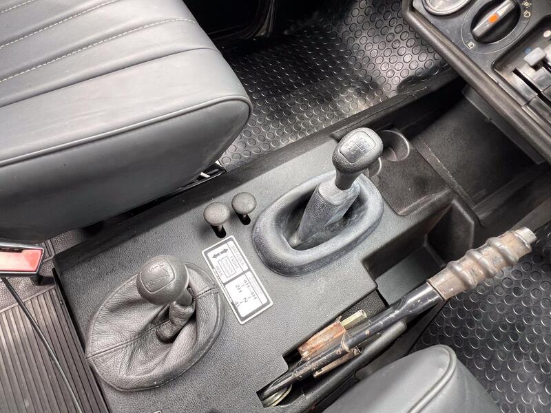 Mercedes-Benz G-Class view 22