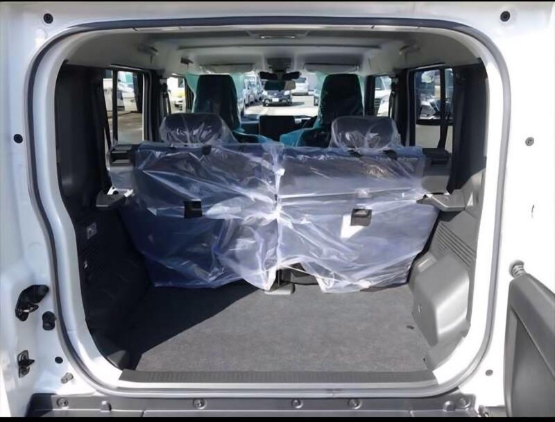 Suzuki Jimny view 5