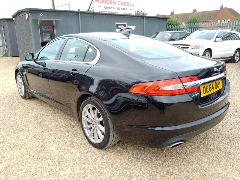 Jaguar XF view 4