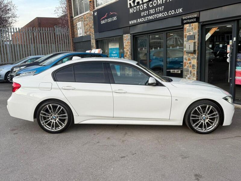 BMW 3 Series view 5