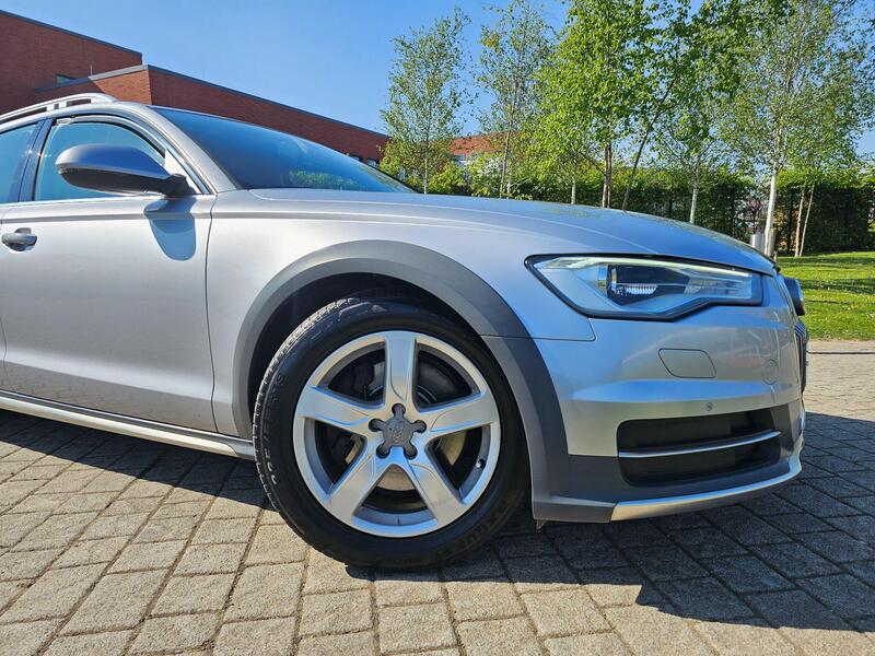 Audi A6 view 2