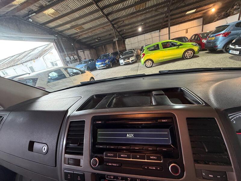 2015 Volkswagen Caravelle — photo 21
