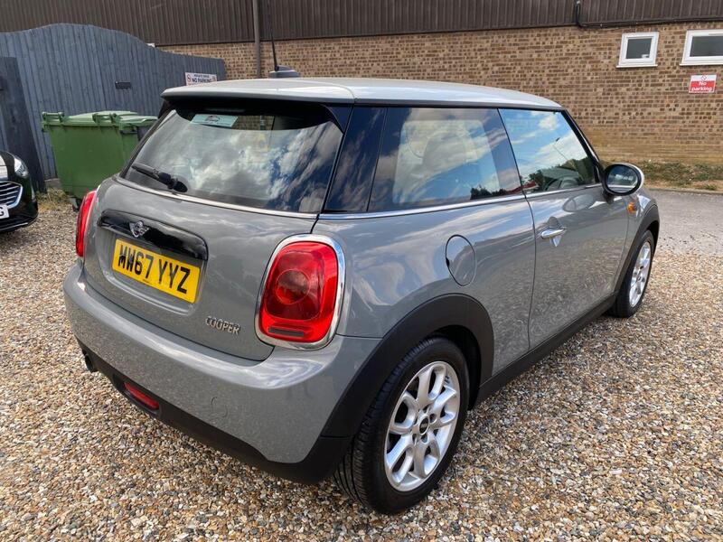 Mini Hatch view 4