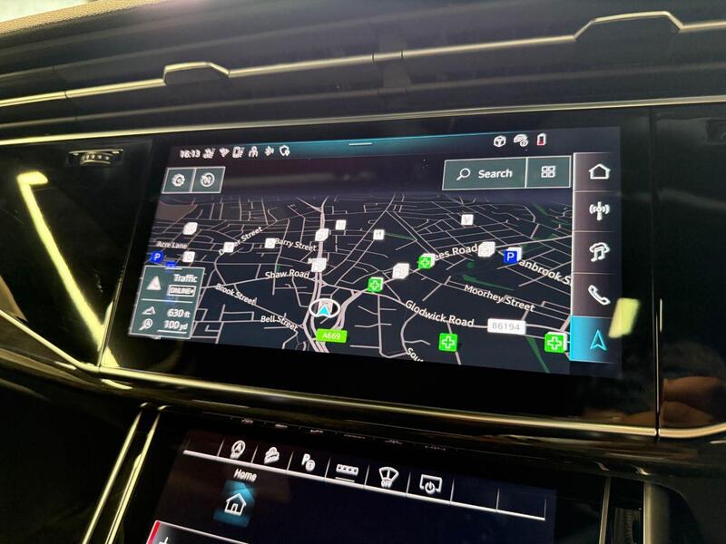 Audi SQ7 view 76