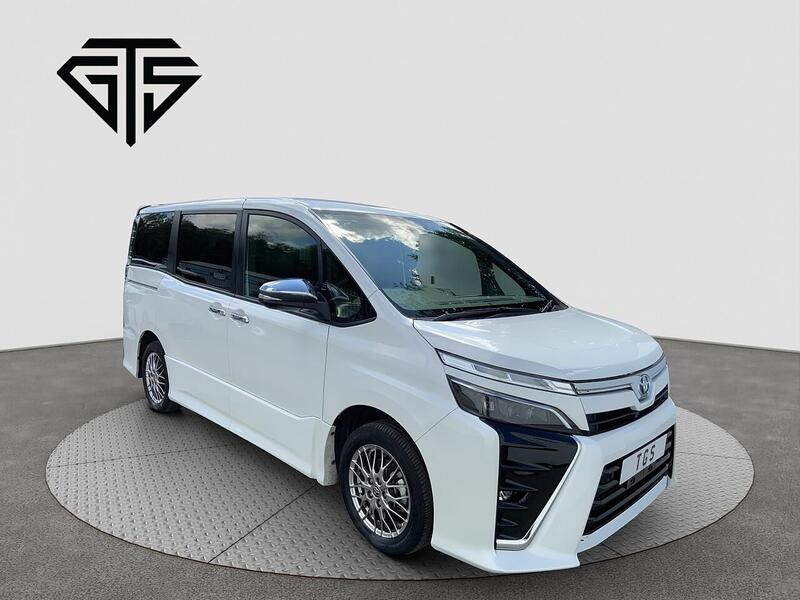 2021 Toyota Voxy in White for sale