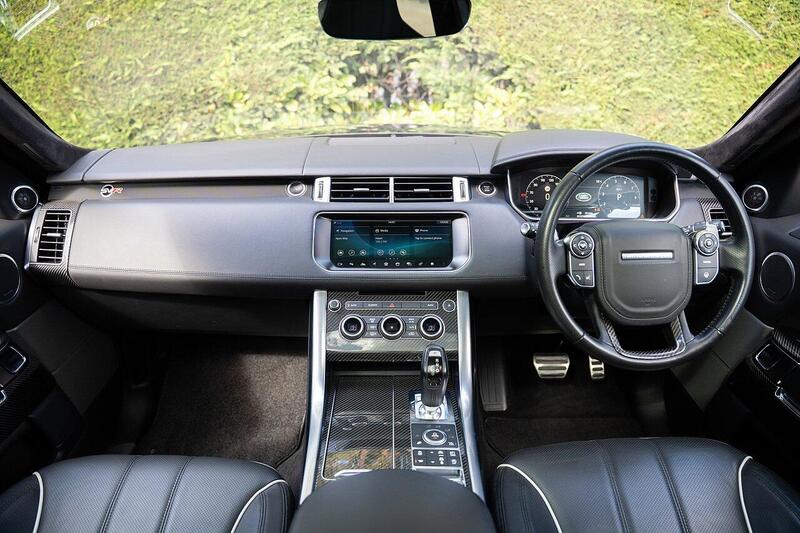Land Rover Range Rover Sport view 4