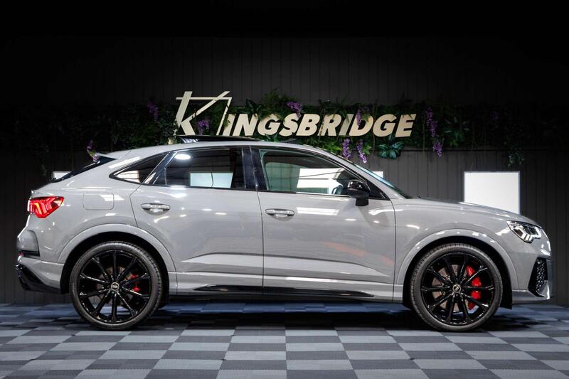 Audi Audi RS Q3 view 5