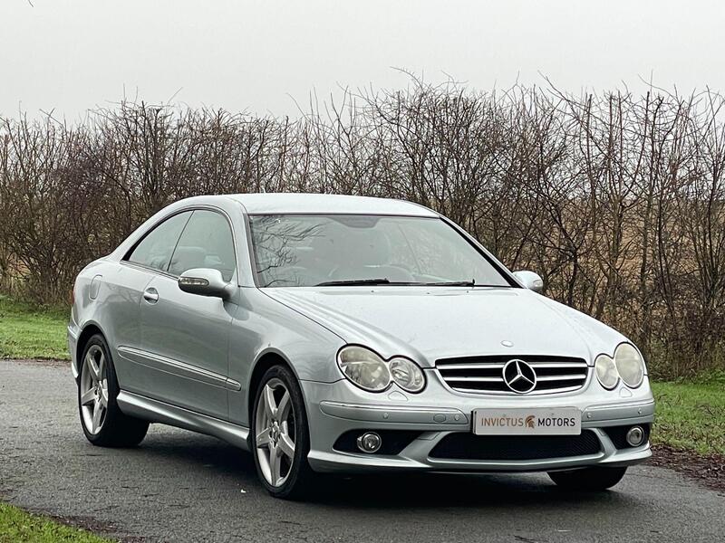 Mercedes-Benz CLK view 4