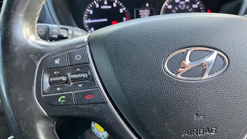 2016 Hyundai i20 — photo 21