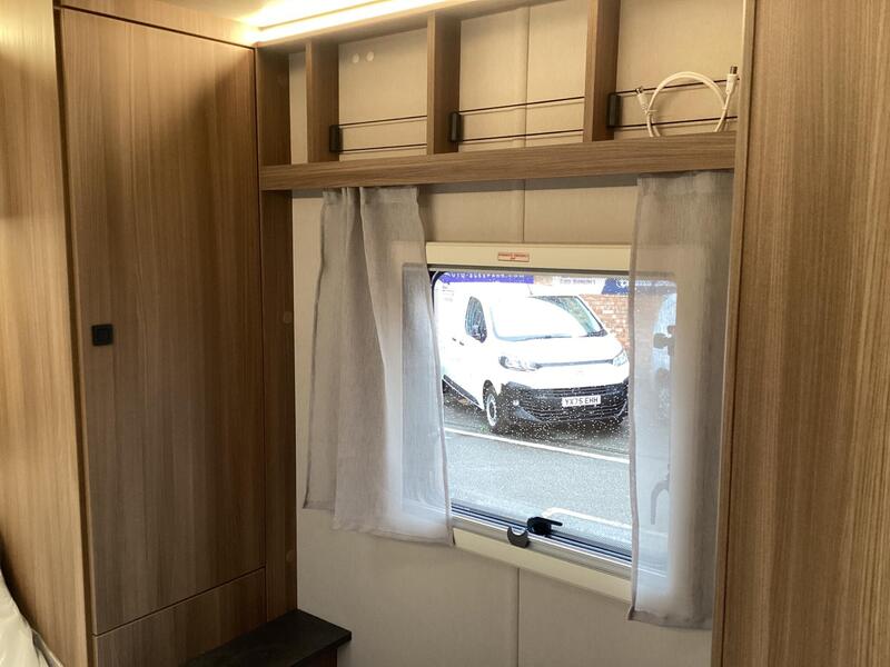 Auto-Trail Imala 730 — image 34