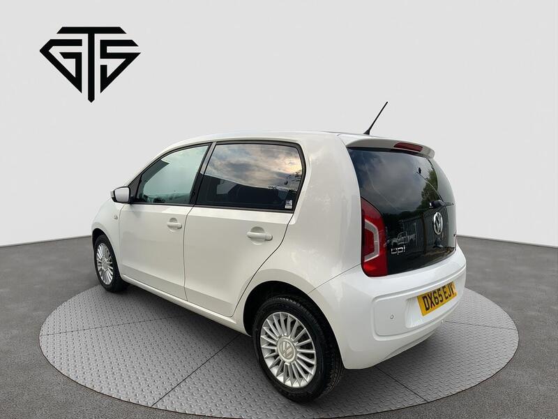 Volkswagen Up! view 5