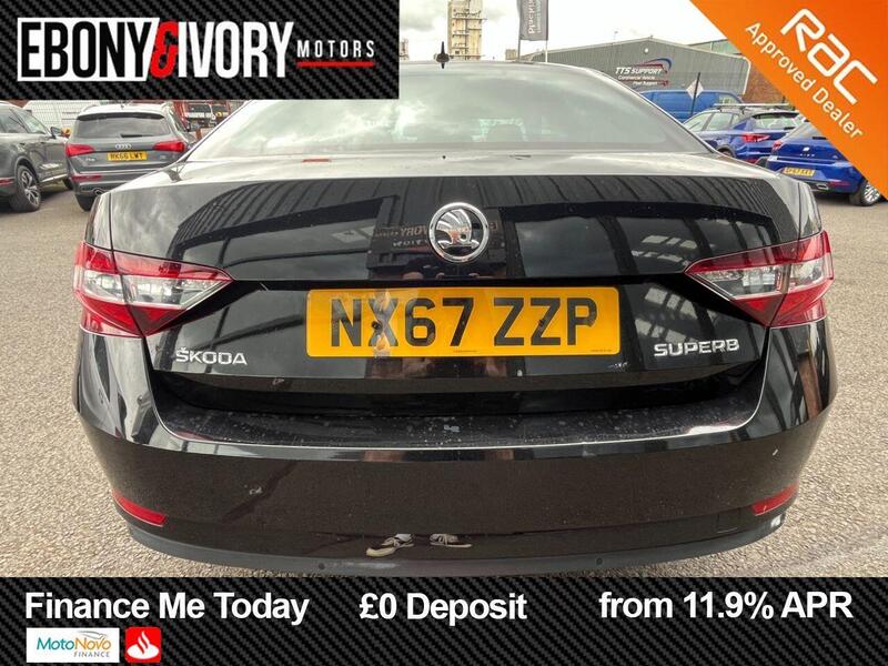 Skoda Superb view 4